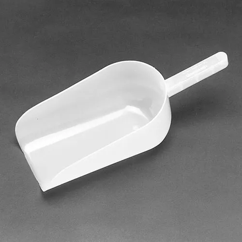 [260-1750] Plastic Investment Scoop