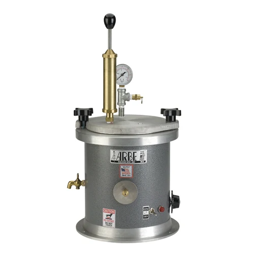 [265-4950] ARBE Hand Pump 2-3/4 Quart Wax Injector - 110V